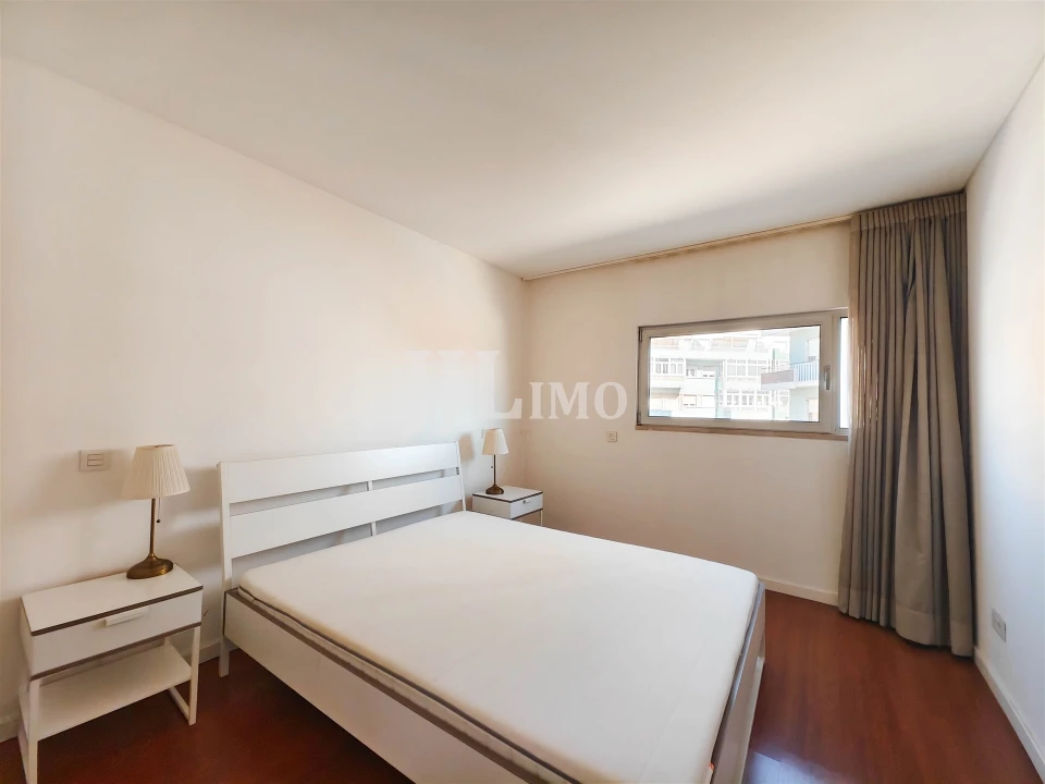 Apartamento T1 para Venda em Algés, Linda-A-Velha e Cruz Quebrada-Dafundo Foto 10