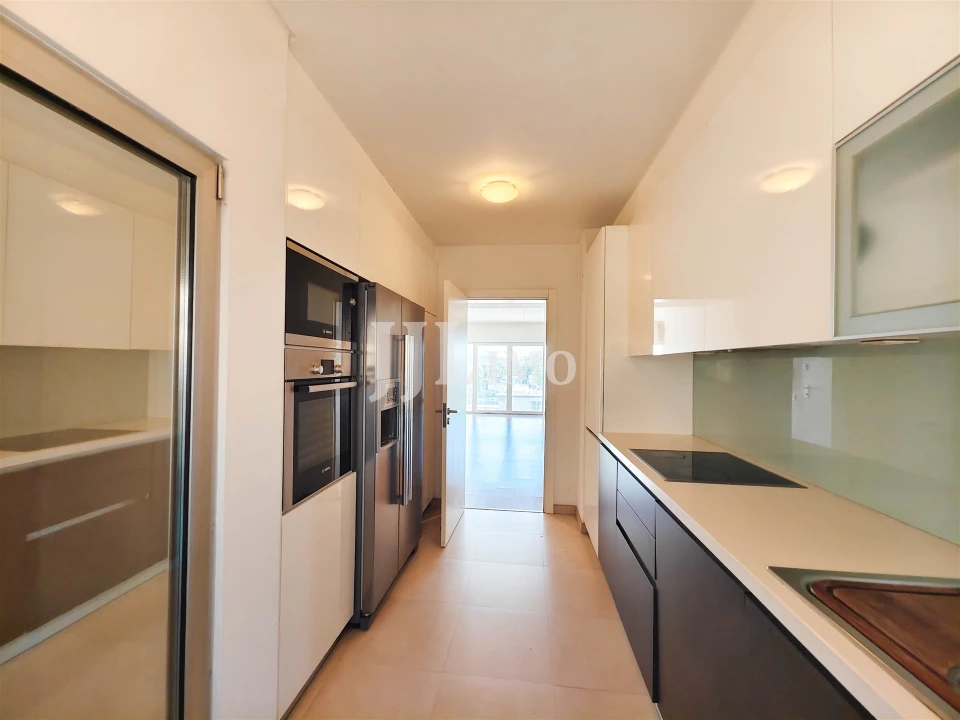 Apartamento T1 para Venda em Algés, Linda-A-Velha e Cruz Quebrada-Dafundo Foto 9