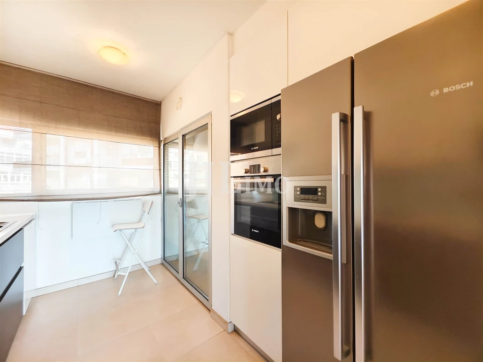 Apartamento T1 para Venda em Algés, Linda-A-Velha e Cruz Quebrada-Dafundo Foto 8