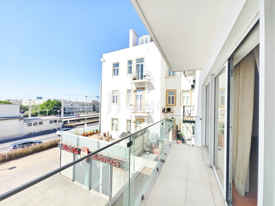 Apartamento T1 para Venda em Algés, Linda-A-Velha e Cruz Quebrada-Dafundo Foto 17