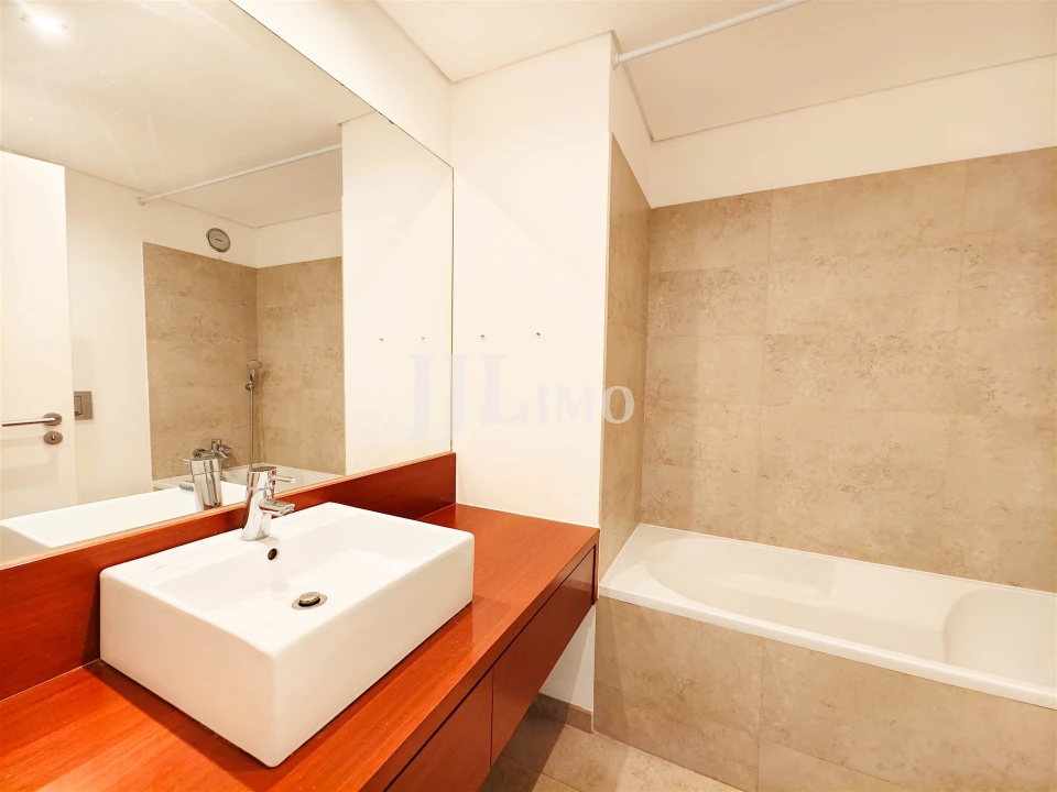 Apartamento T1 para Venda em Algés, Linda-A-Velha e Cruz Quebrada-Dafundo Foto 13