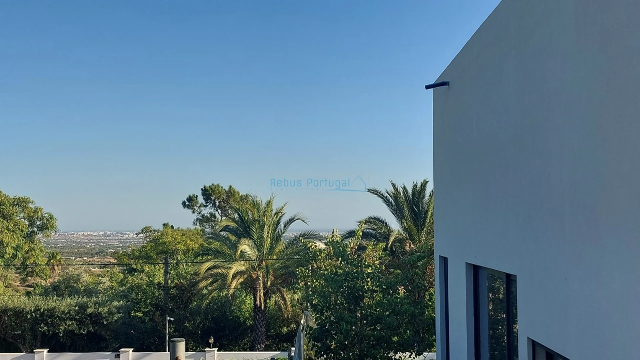 Terreno para Venda em Santa Barbara de Nexe Foto 2