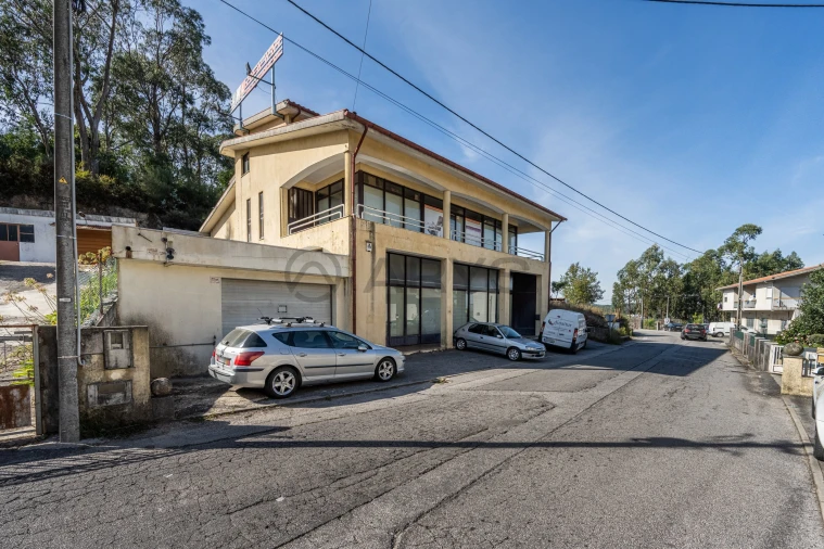 Armazém para Venda em Arnoso (Santa Maria e Santa Eulália) e Sezures Foto 3