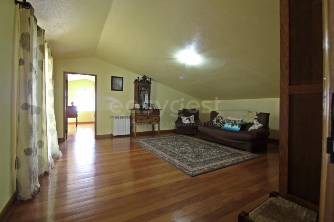 Quinta T6 para Venda em São Bento do Cortiço e Santo Estêvão Foto 36