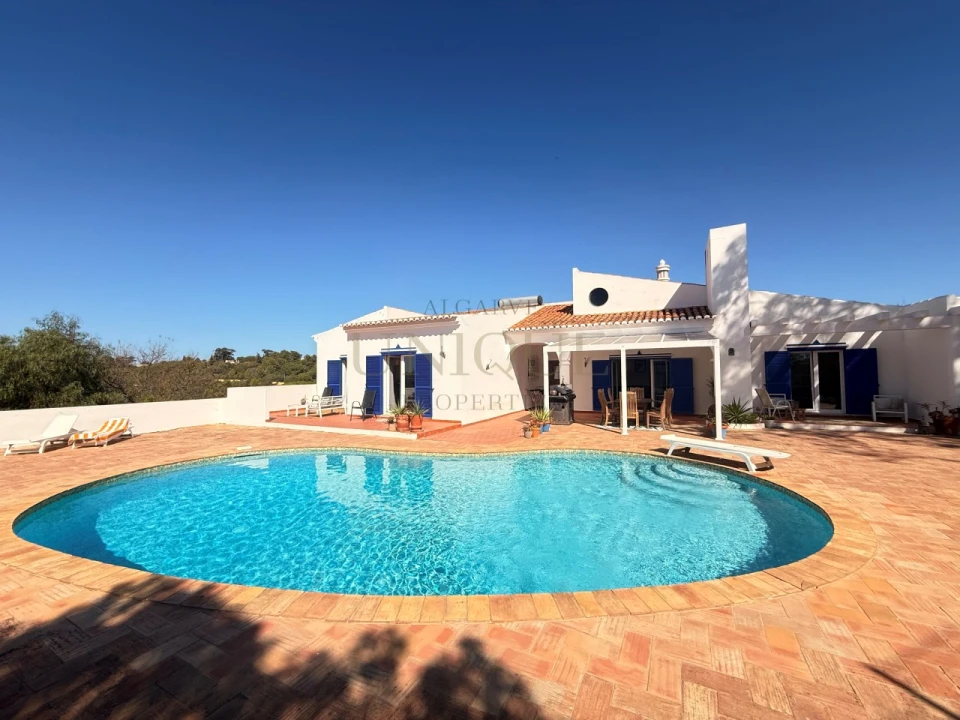 Moradia T4 para Venda em Bensafrim e Barão de São João Foto 19