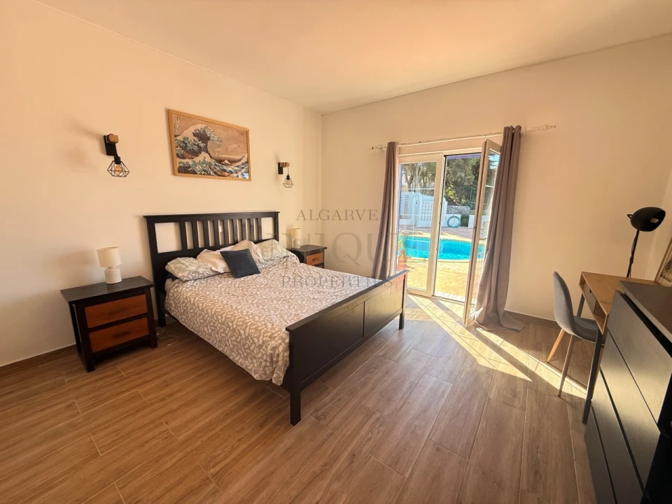 Moradia T4 para Venda em Bensafrim e Barão de São João Foto 23