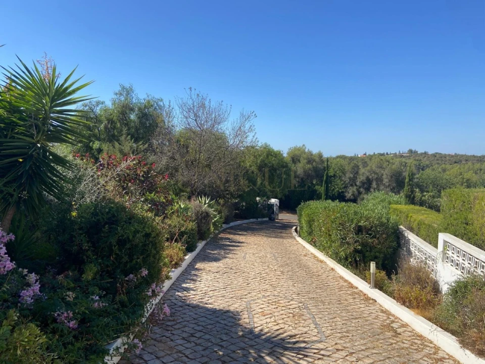 Moradia T4 para Venda em Bensafrim e Barão de São João Foto 36