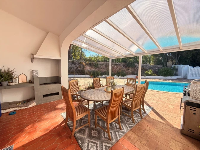 Moradia T4 para Venda em Bensafrim e Barão de São João Foto 9