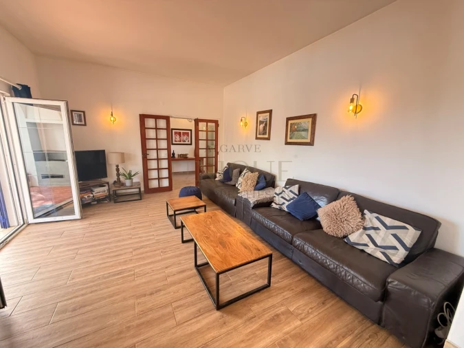 Moradia T4 para Venda em Bensafrim e Barão de São João Foto 7