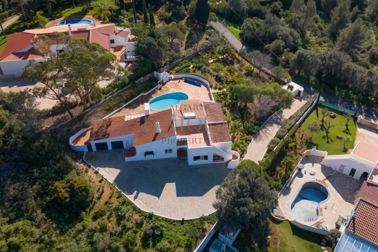 Moradia T4 para Venda em Bensafrim e Barão de São João Foto 39