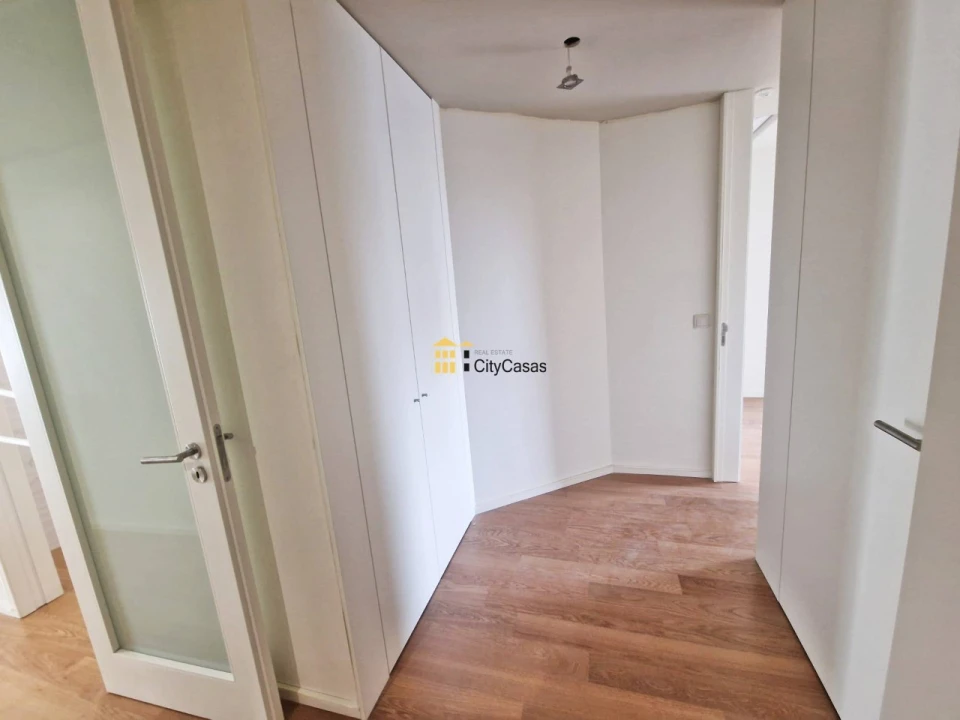 Apartamento T3 para Venda em Cidade da Maia Foto 4