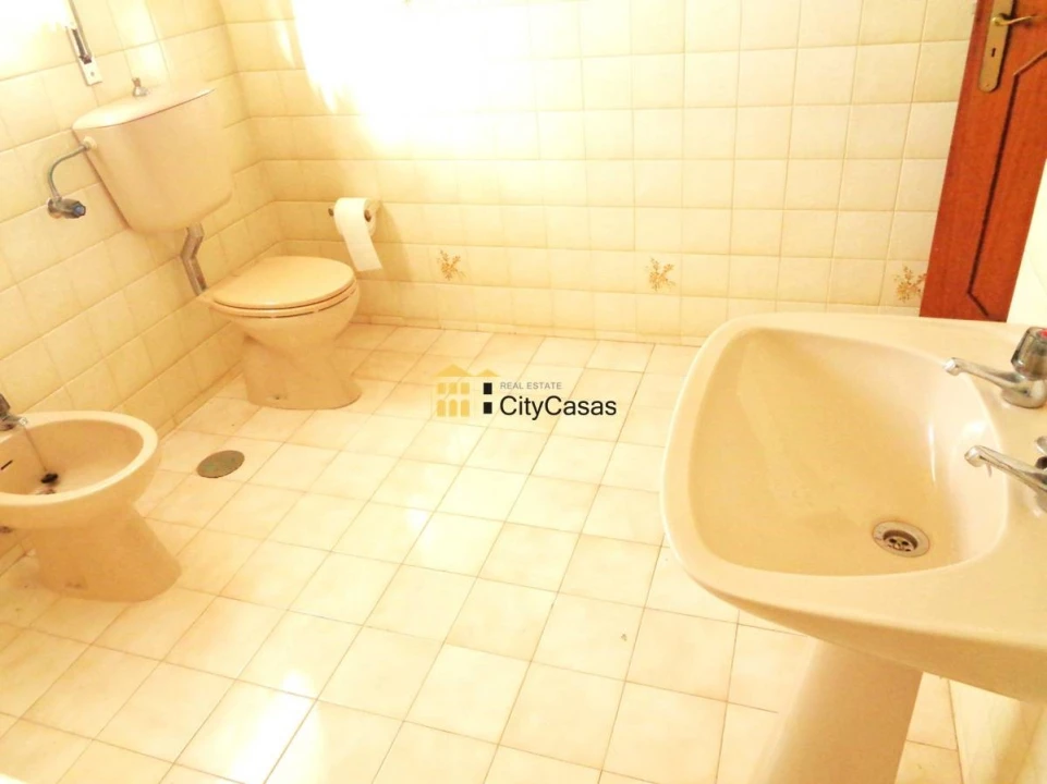 Apartamento T3 para Venda em Rio Tinto Foto 17