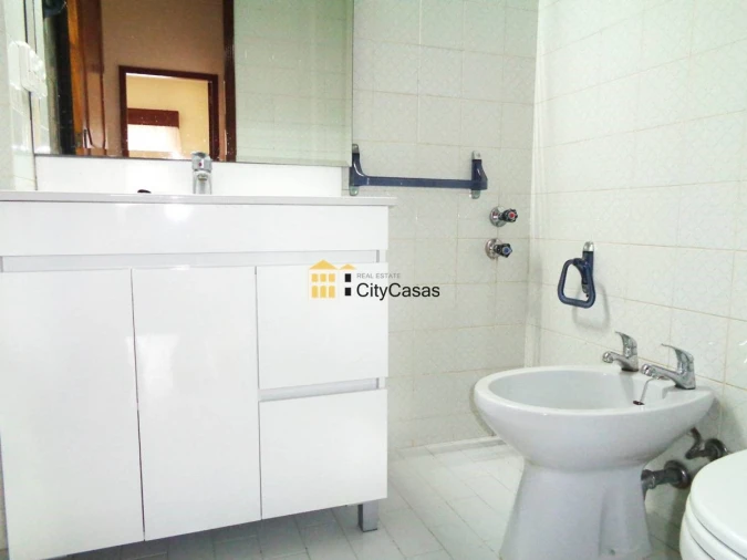 Apartamento T3 para Venda em Rio Tinto Foto 8