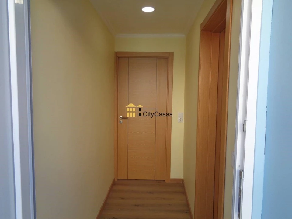 Moradia T5 para Venda em Campanhã Foto 26