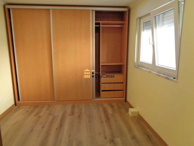 Moradia T5 para Venda em Campanhã Foto 11