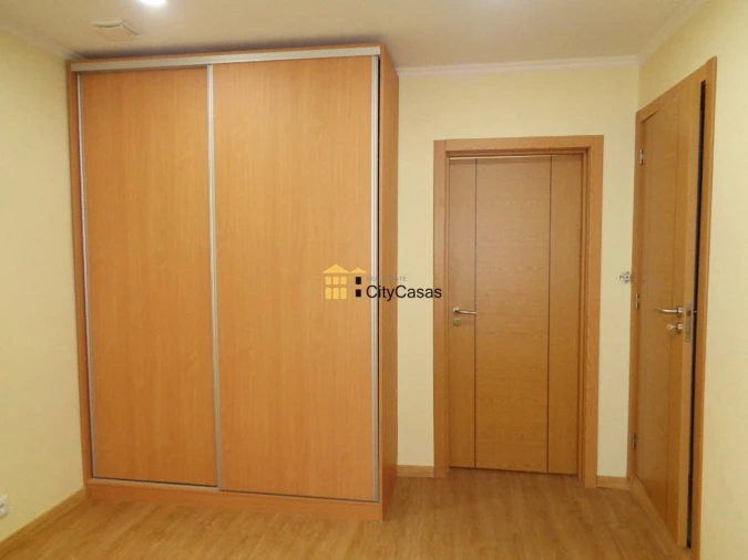 Moradia T5 para Venda em Campanhã Foto 17