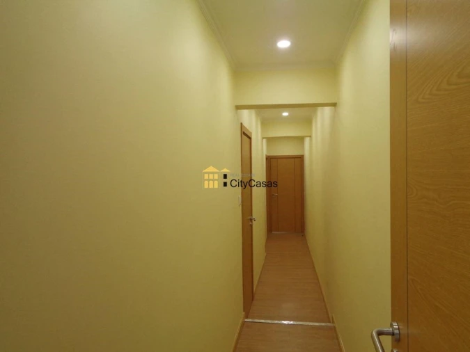 Moradia T5 para Venda em Campanhã Foto 18