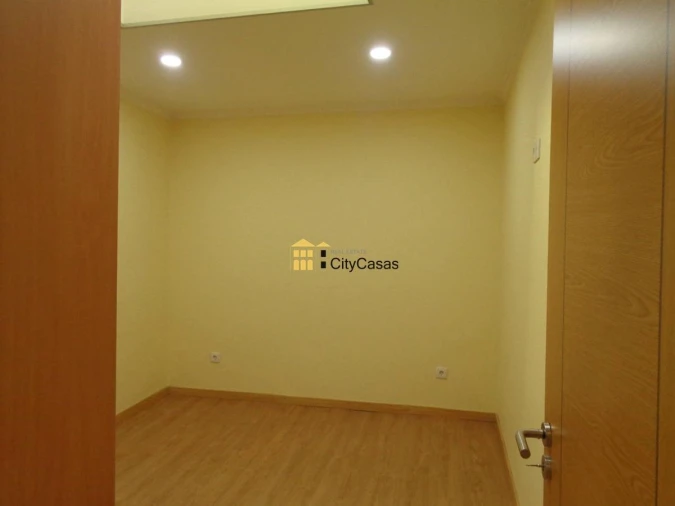 Moradia T5 para Venda em Campanhã Foto 22