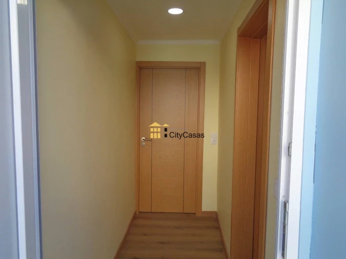 Moradia T5 para Venda em Campanhã Foto 26