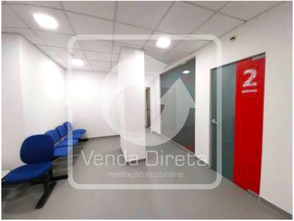 Loja para Venda em Alvalade Foto 7