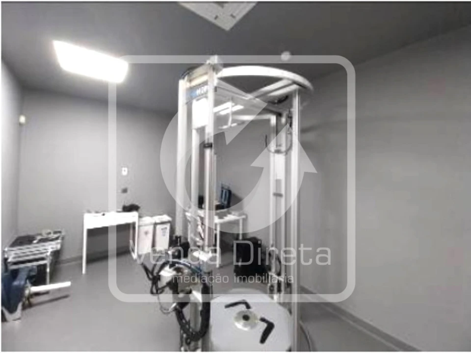 Loja para Venda em Alvalade Foto 10