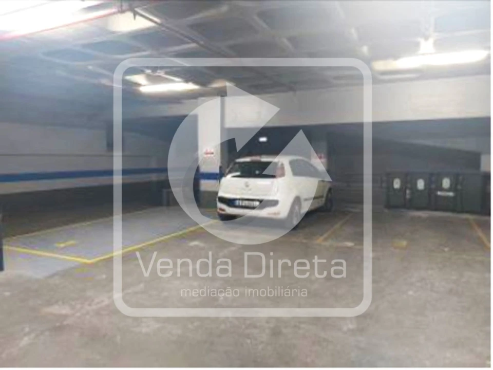 Loja para Venda em Alvalade Foto 13