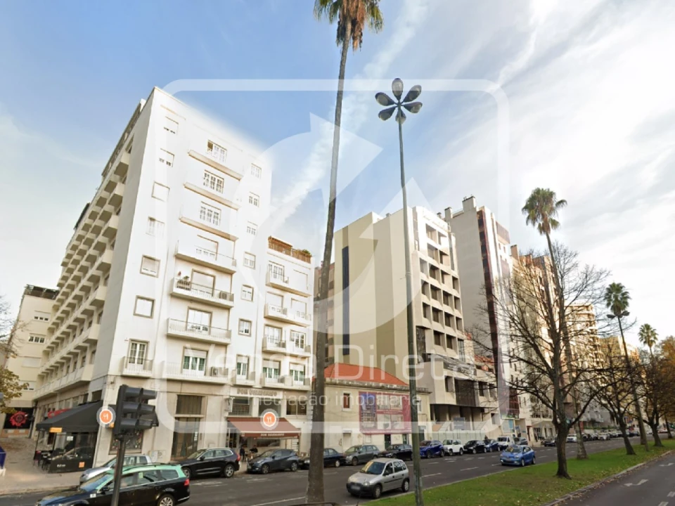 Loja para Venda em Alvalade Foto 18