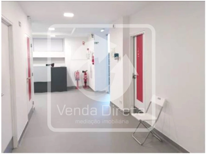 Loja para Venda em Alvalade Foto 5