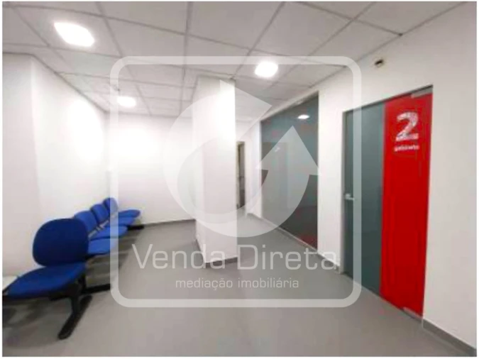 Loja para Venda em Alvalade Foto 7