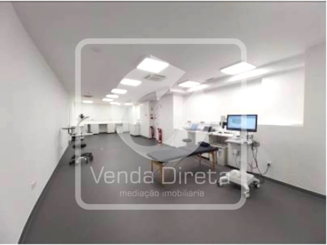 Loja para Venda em Alvalade Foto 12