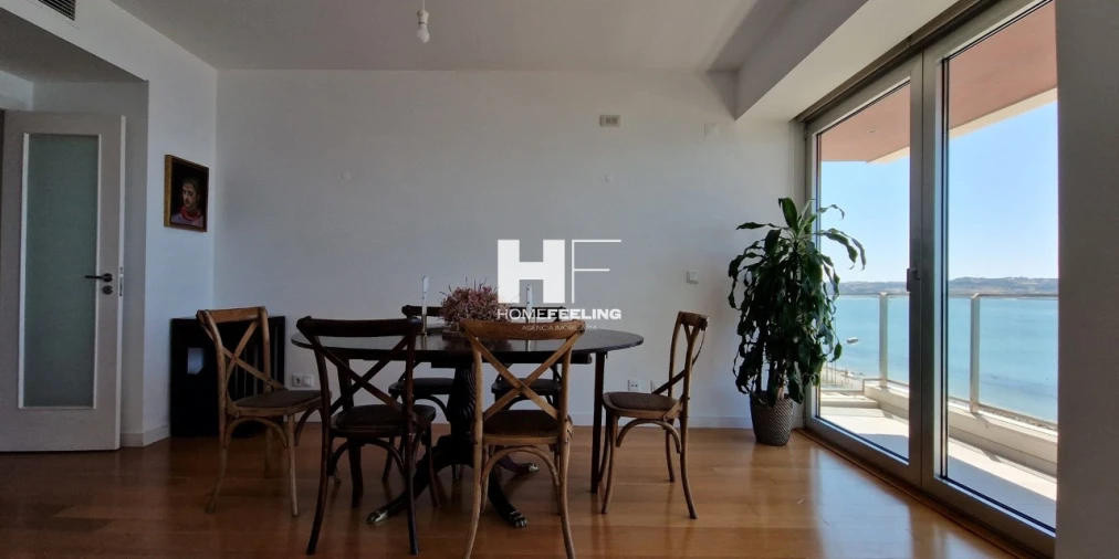 Apartamento T2 para Arrendamento em Algés, Linda-A-Velha e Cruz Quebrada-Dafundo Foto 17