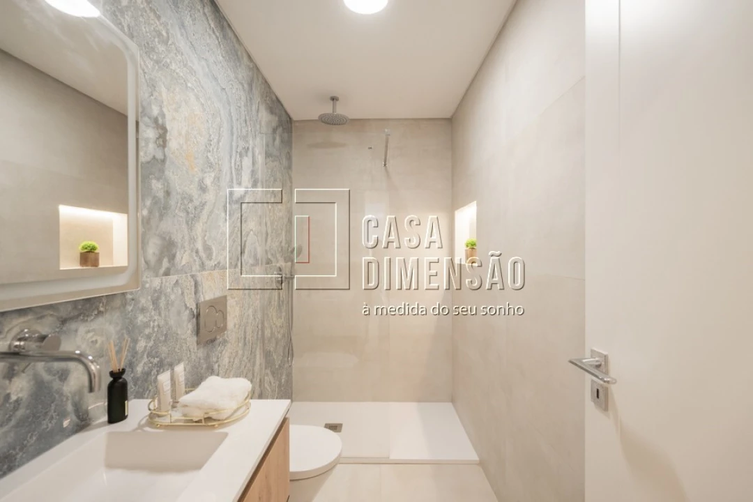 Moradia T4 para Venda em Charneca de Caparica e Sobreda Foto 19