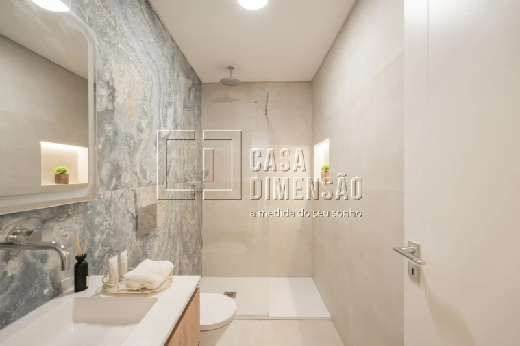Moradia T4 para Venda em Charneca de Caparica e Sobreda Foto 19