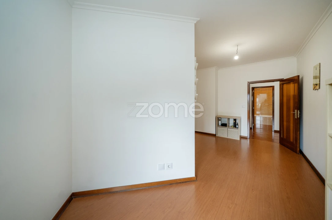 Apartamento T3 para Venda em Povoa de Lanhoso (N. Senhora do Amparo) Foto 16