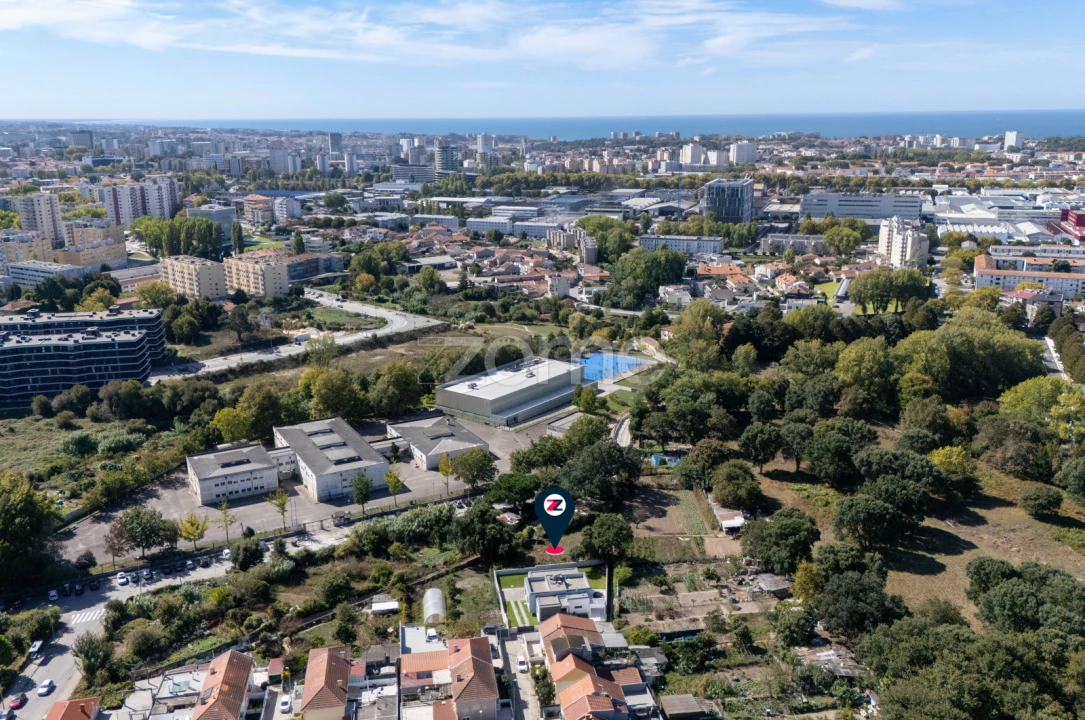 Terreno para Venda em Ramalde Foto 4