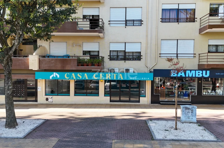 Negócio para Venda em Arcozelo Foto 15