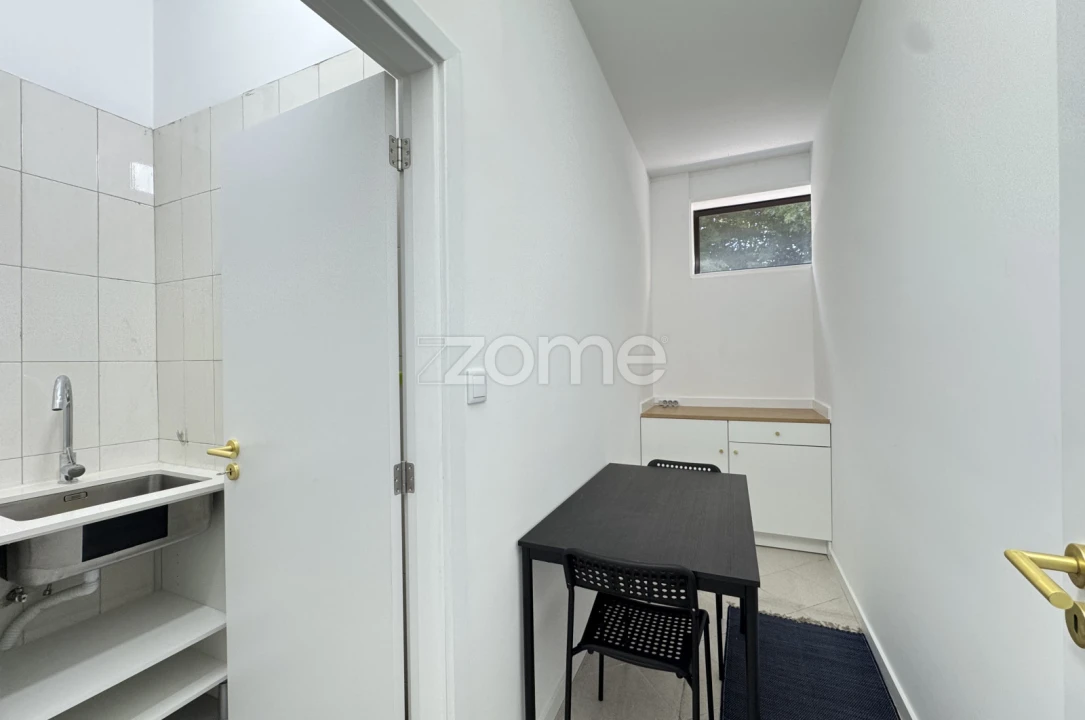 Negócio para Venda em Arcozelo Foto 9