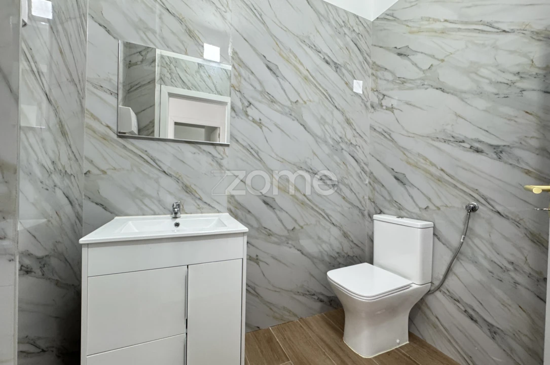 Negócio para Venda em Arcozelo Foto 10