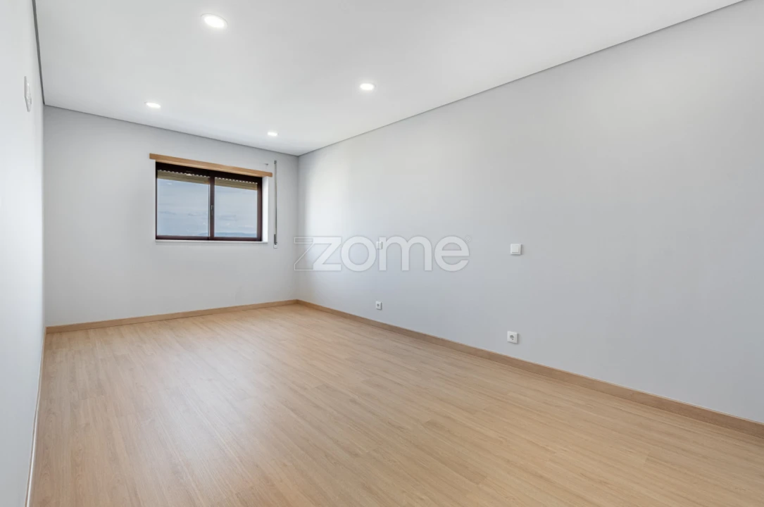 Apartamento T2 para Arrendamento em São Vicente (Braga) Foto 13