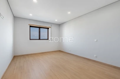 Apartamento T2 para Arrendamento em São Vicente (Braga)