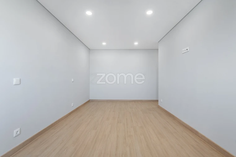 Apartamento T2 para Arrendamento em São Vicente (Braga) Foto 14