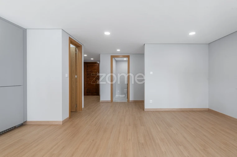 Apartamento T2 para Arrendamento em São Vicente (Braga) Foto 6