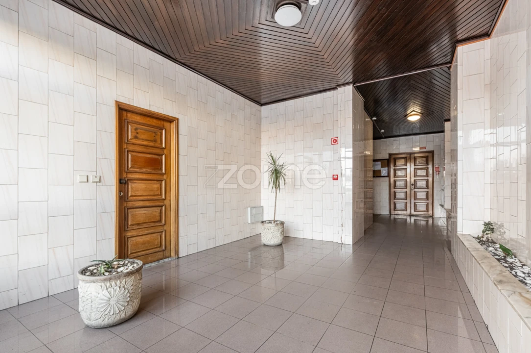 Apartamento T2 para Arrendamento em São Vicente (Braga) Foto 1