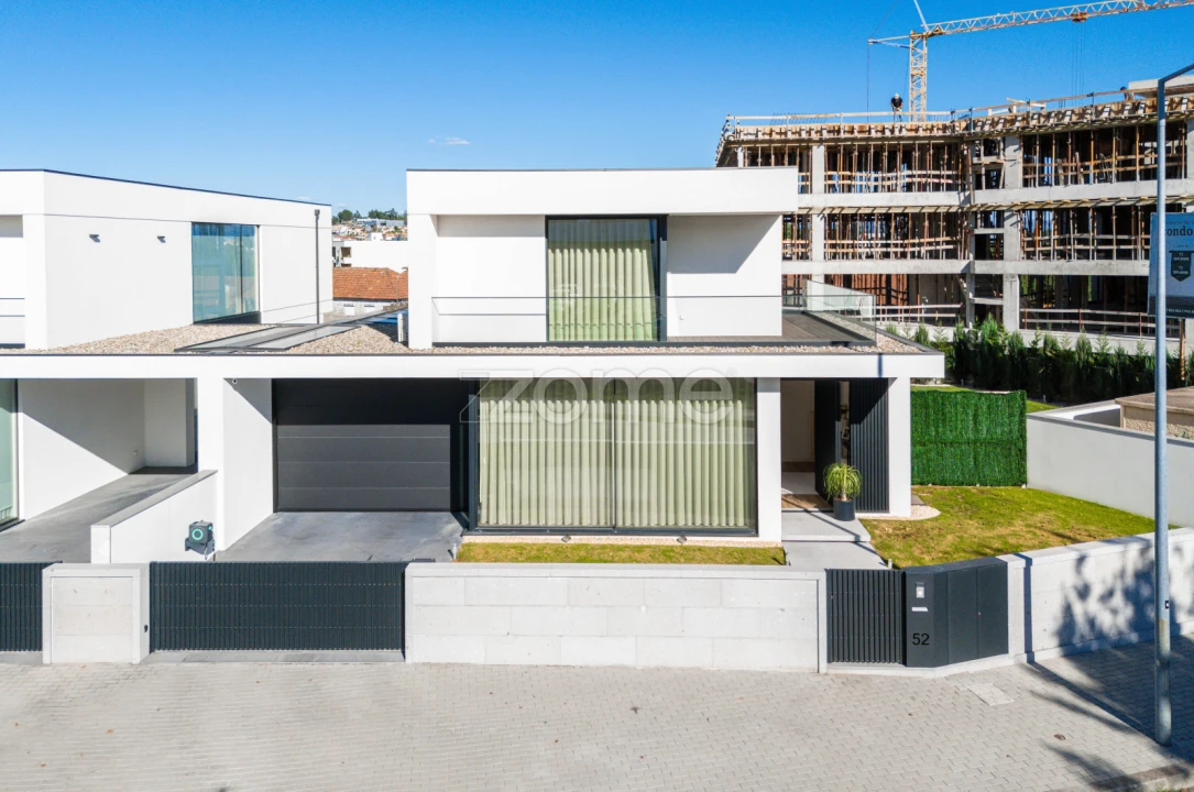 Moradia T3 para Venda em Freamunde Foto 32