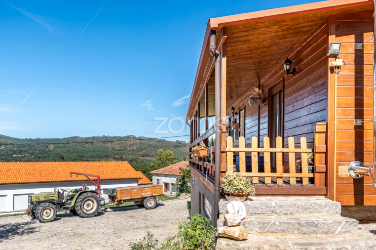 Moradia T2 para Venda em Covas Foto 3