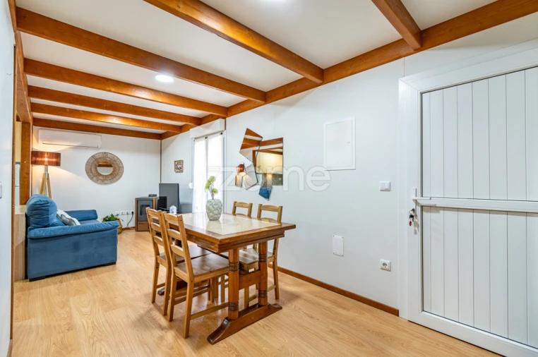 Moradia T2 para Venda em Covas Foto 8