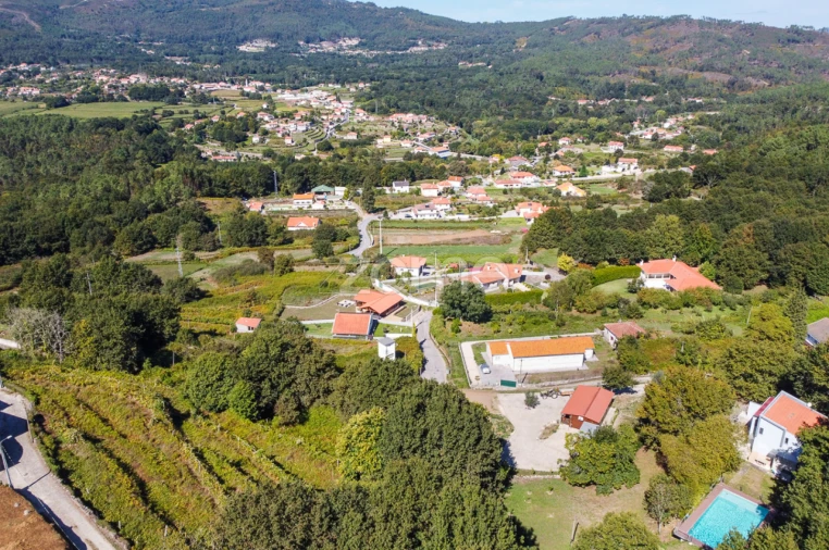 Moradia T2 para Venda em Covas Foto 37