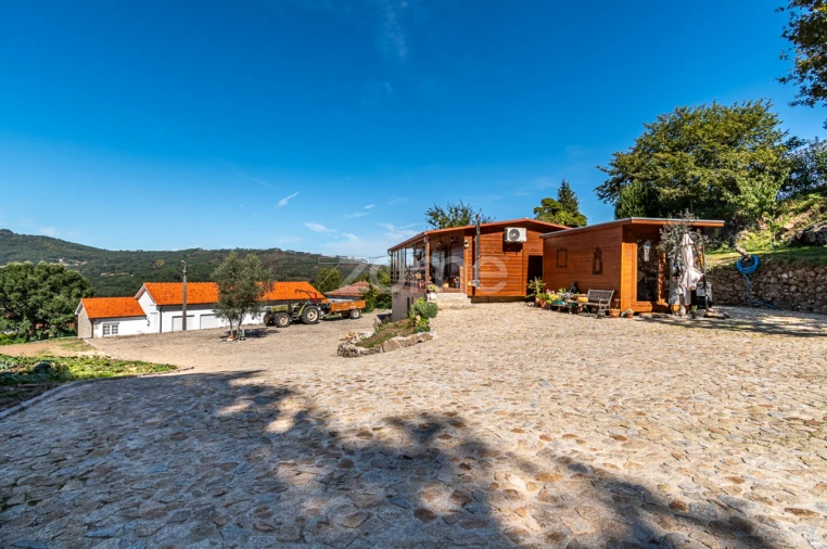 Moradia T2 para Venda em Covas Foto 39