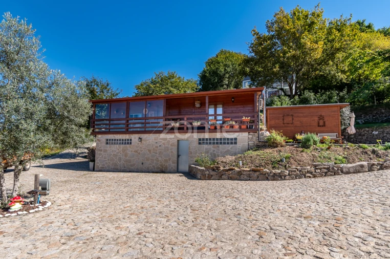 Moradia T2 para Venda em Covas Foto 2