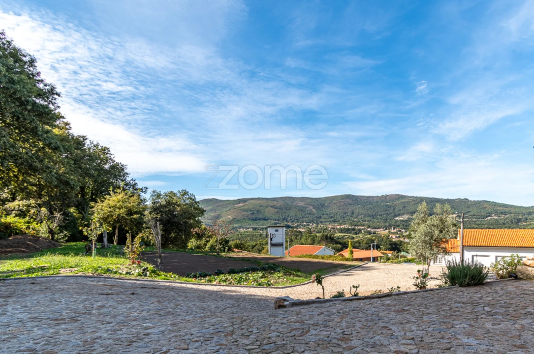 Moradia T2 para Venda em Covas Foto 49